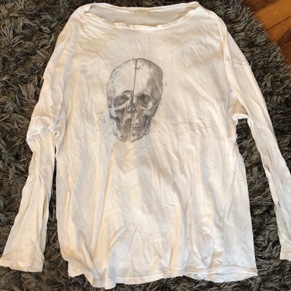 Brandy Melville long sleeve shirt